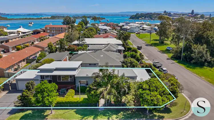 Third view of Homely house listing, 1 Findon Street, Marks Point NSW 2280
