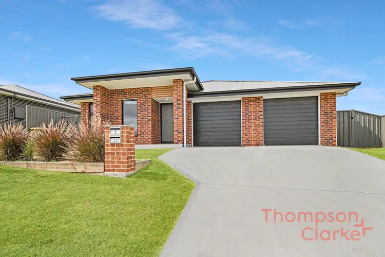 5 & 5A Tanzanite Street, Rutherford NSW 2320