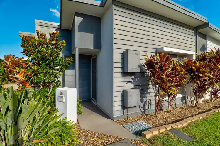 16 Bliss Lane, South Ripley QLD 4306