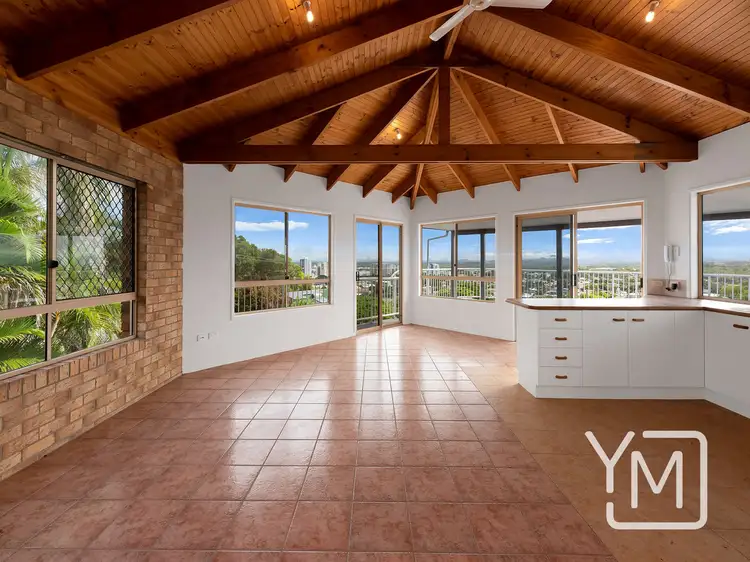 2/33 Arthur Street, Caloundra QLD 4551