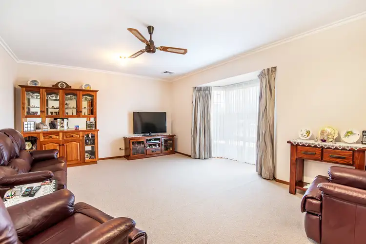 Second view of Homely house listing, 7 Mason Court, Hamilton VIC 3300