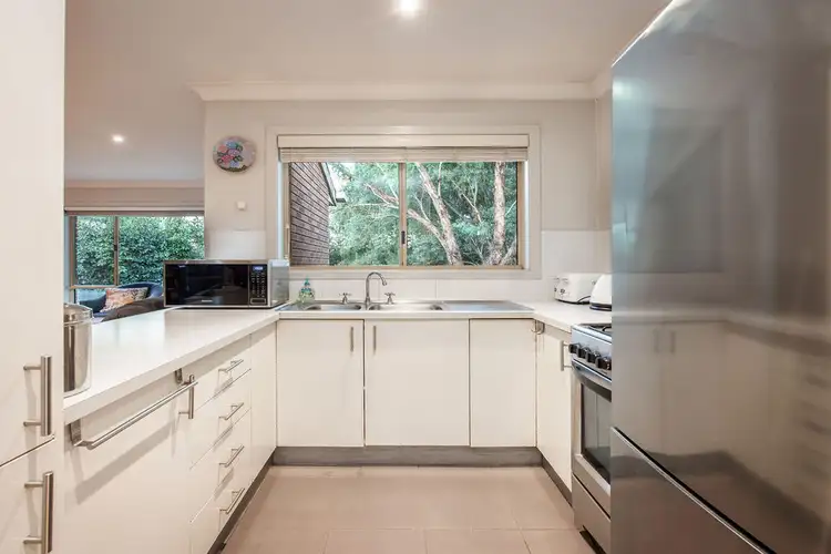 Second view of Homely unit listing, 2/17 Eltham Court, Wodonga VIC 3690