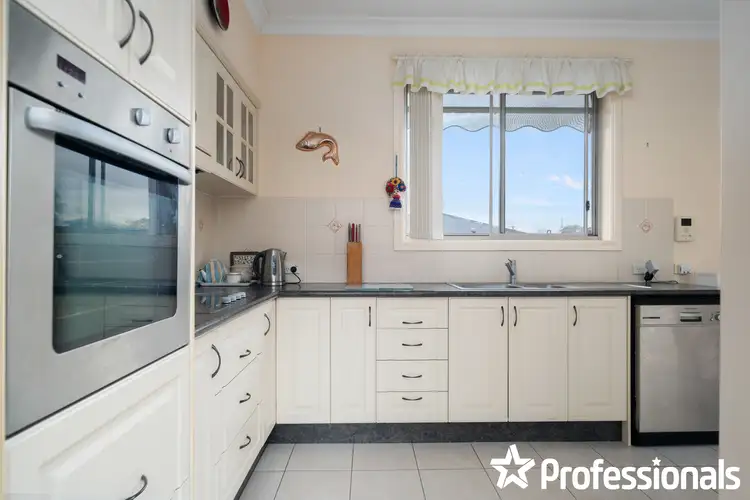 Fifth view of Homely villa listing, 4/15 Marsden Lane, Kelso NSW 2795