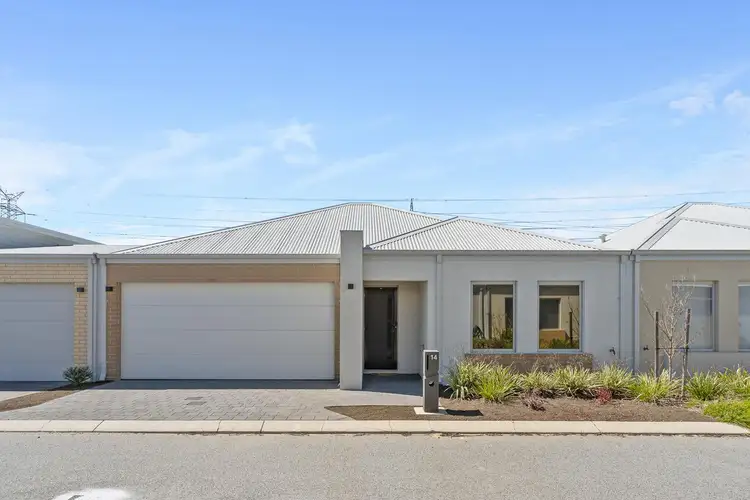 14 Vozhe Street, Hammond Park WA 6164