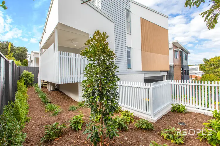 1-4/19 East Street, Camp Hill QLD 4152