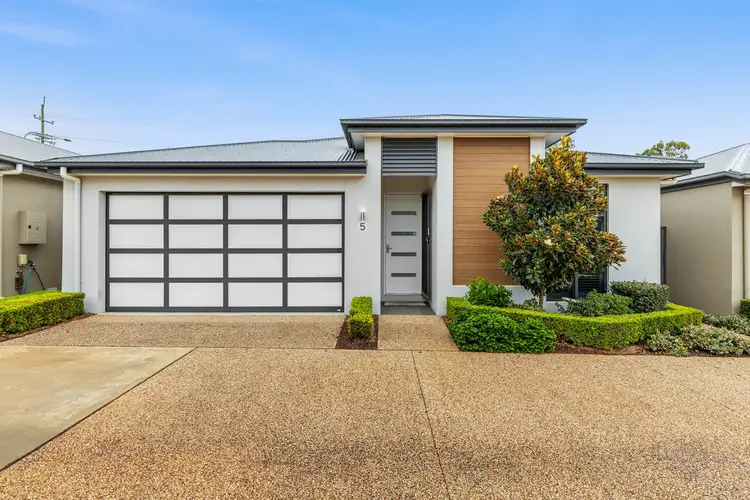 Second view of Homely house listing, 5/75 Highgrove Drive, Highfields QLD 4352