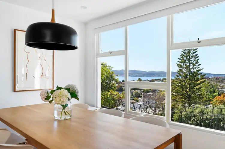 6 Buchanan Avenue, Sandy Bay TAS 7005