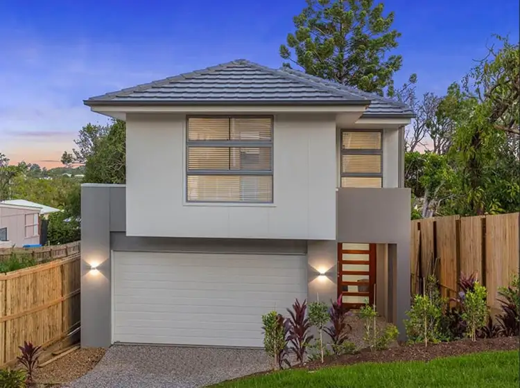 48 Raeburn Street, Manly QLD 4179