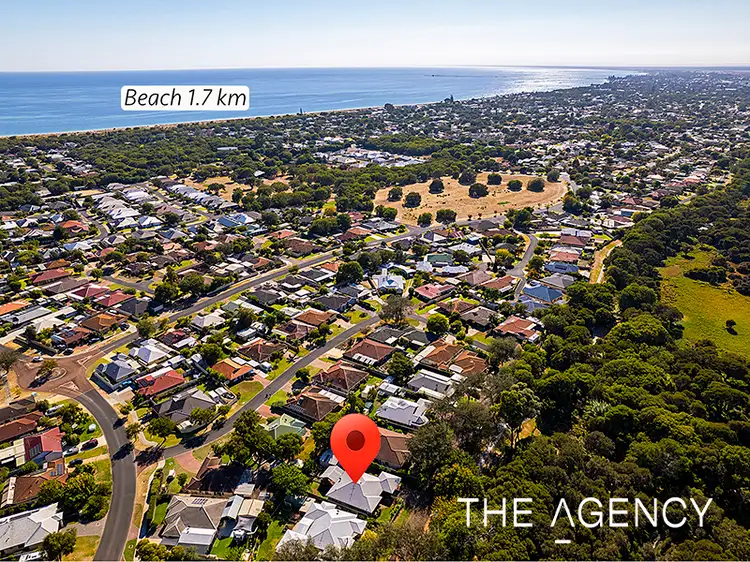 Second view of Homely house listing, 21 Lorikeet Loop, Broadwater WA 6280