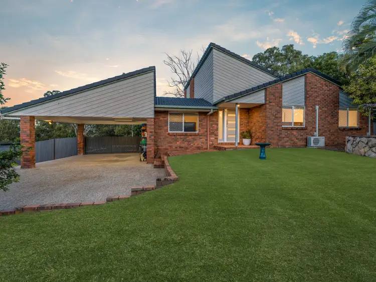 7 Tanderra Way, Karana Downs QLD 4306