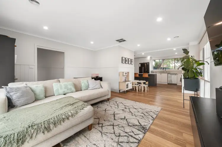 Fifth view of Homely house listing, 8 Havana Crescent, Frankston VIC 3199