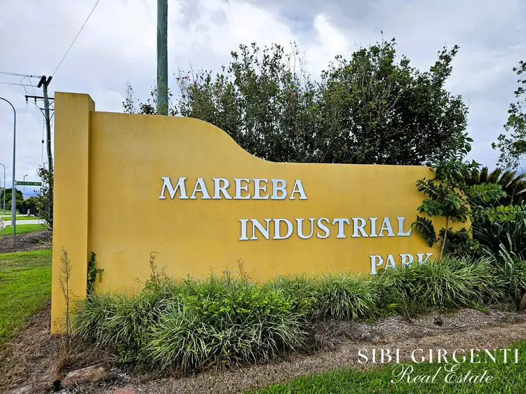 8 Effley Street, Mareeba QLD 4880