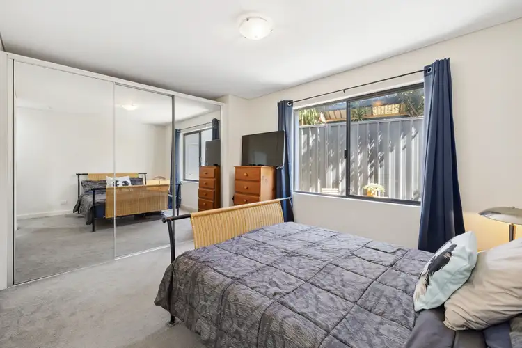 Sixth view of Homely apartment listing, 2/3 Orchid Street, Joondanna WA 6060