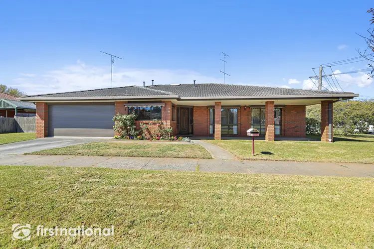 10 Cambridge Drive, Warragul VIC 3820