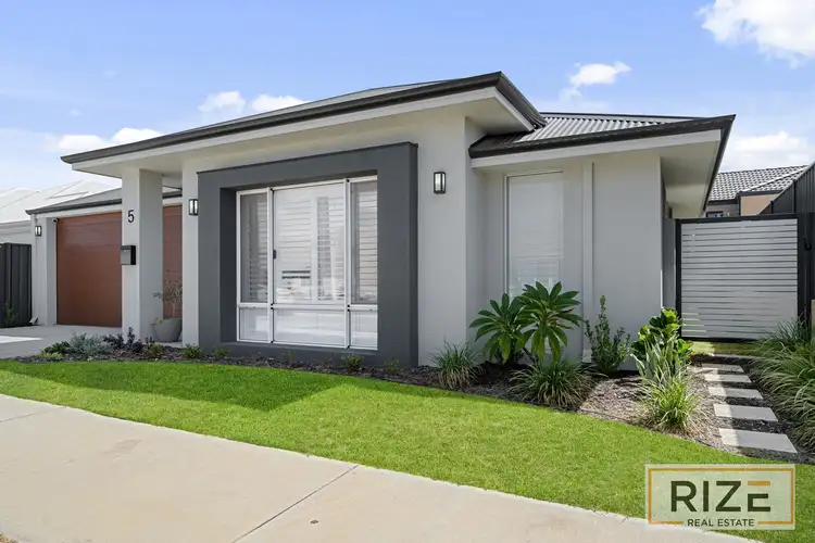 5 Ninu Way, Banksia Grove WA 6031