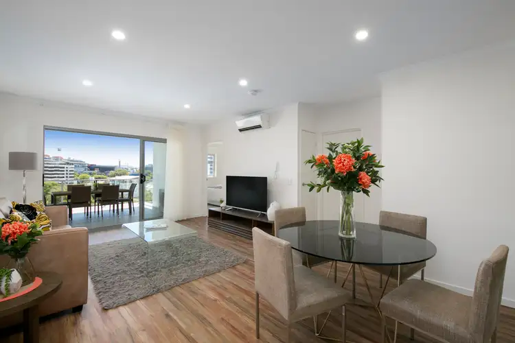 Main view of Homely unit listing, 22/45 Regent Street, Woolloongabba QLD 4102