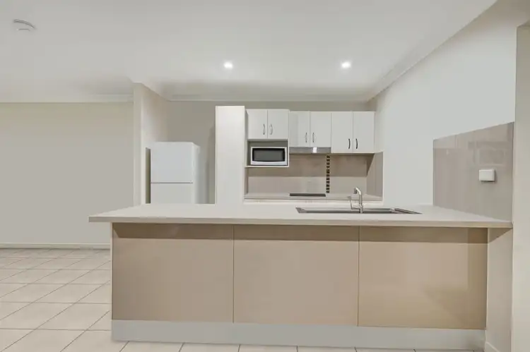 Fifth view of Homely unit listing, 1/20a Hollanders Crescent, Kelso QLD 4815
