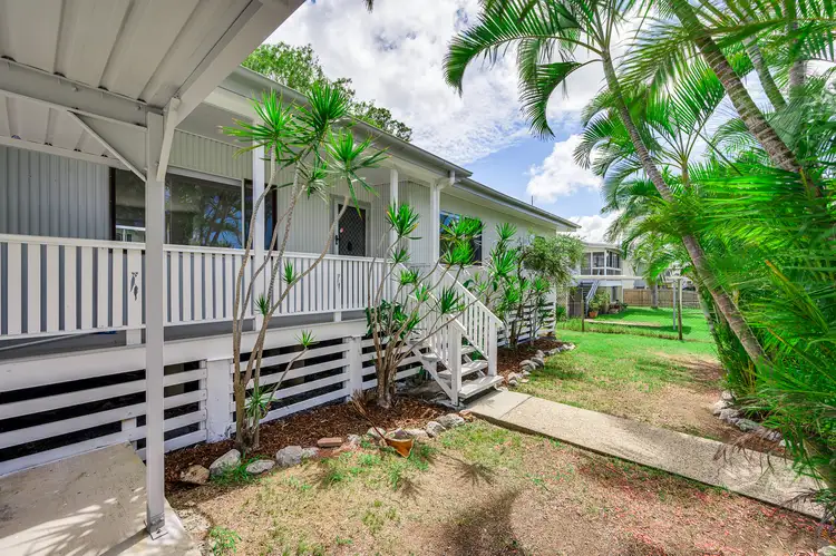 11 Larsen Street, West Gladstone QLD 4680