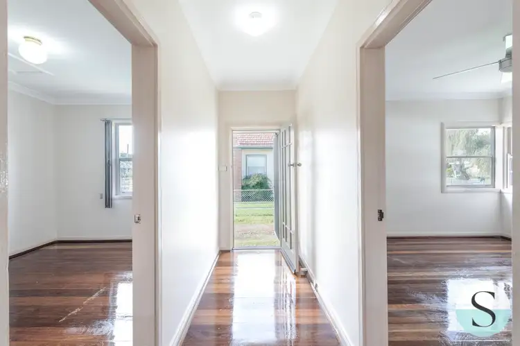 Sixth view of Homely house listing, 19 Marks Point Road, Marks Point NSW 2280
