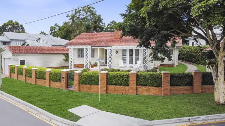 16 Sturt Street, Kedron QLD 4031