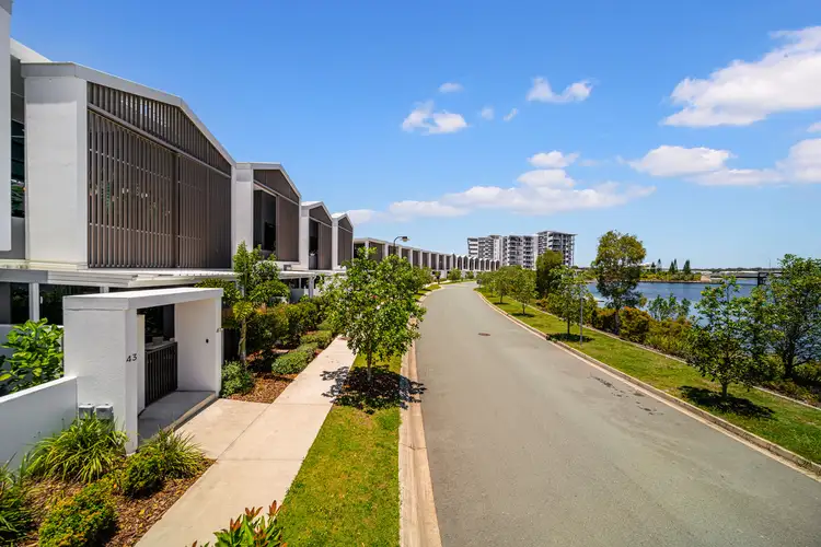 42/2 Mantra Esplanade, Birtinya QLD 4575