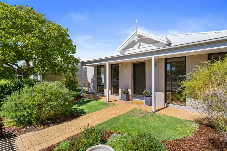 Second view of Homely house listing, 7 Chorus Circle, Atwell WA 6164