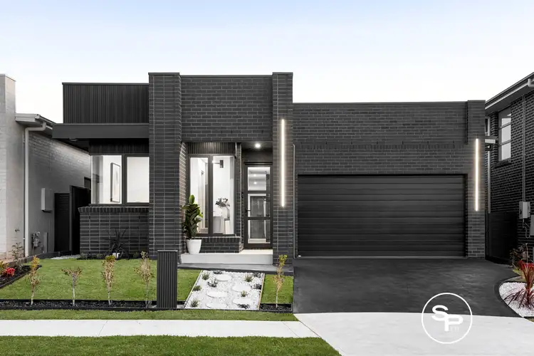 6 Songbird Close, Oran Park NSW 2570