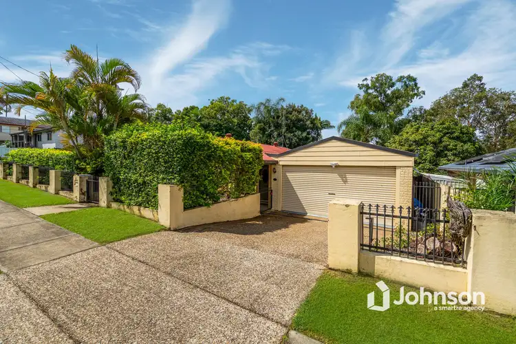 67 Conifer Street, Hillcrest QLD 4118