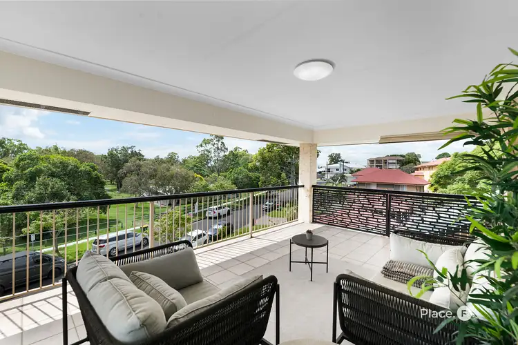 8/11-13 Nyrang Street, Carina QLD 4152