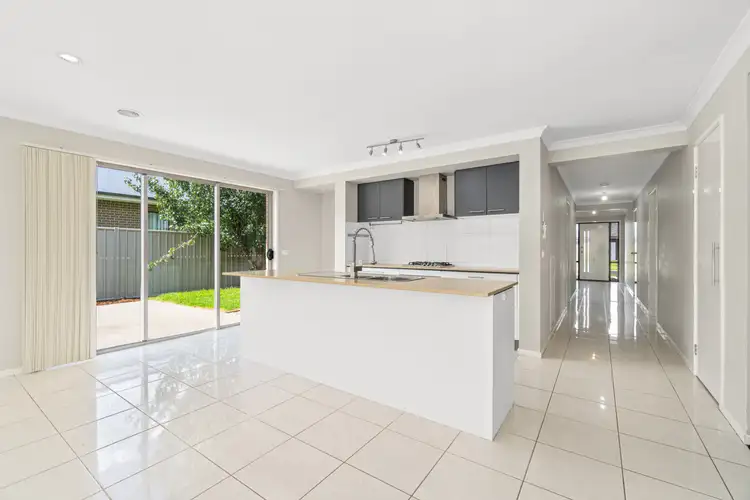 Fifth view of Homely house listing, 3 Page Court, Sale VIC 3850