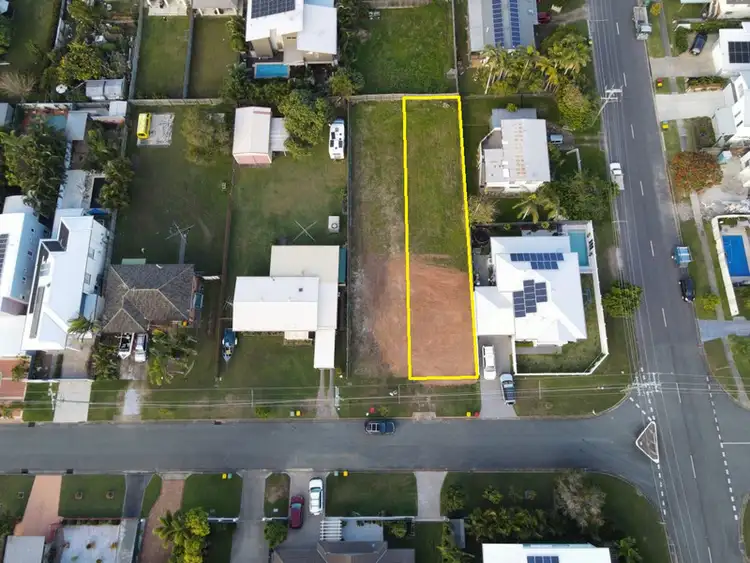 38 Palmtree Avenue, Scarborough QLD 4020