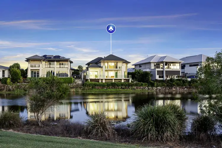 811 Legend Trail, Robina QLD 4226