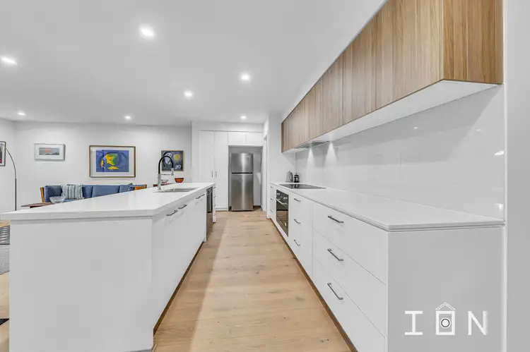 23 Kinross Parade, Clyde North VIC 3978