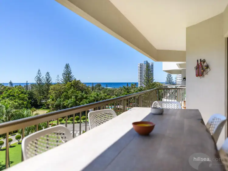 29/8 Admiralty Drive, Paradise Waters QLD 4217