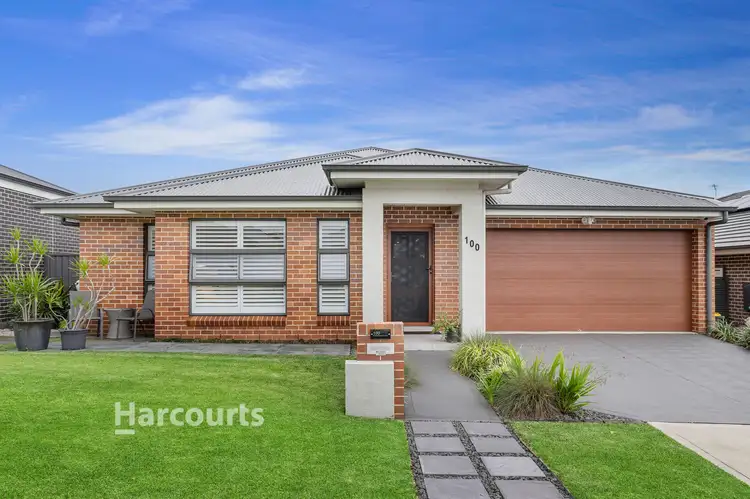 100 Bushranger Parade, Calderwood NSW 2527