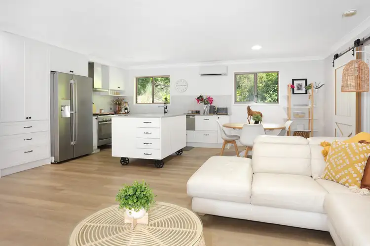 Fifth view of Homely house listing, 16 Barcoo Court, Clagiraba QLD 4211