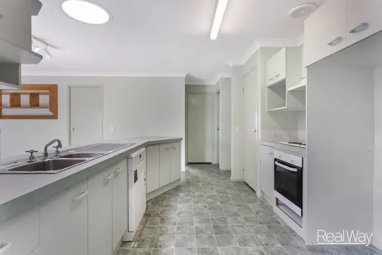 Sixth view of Homely house listing, 18 Quando Close, Yamanto QLD 4305