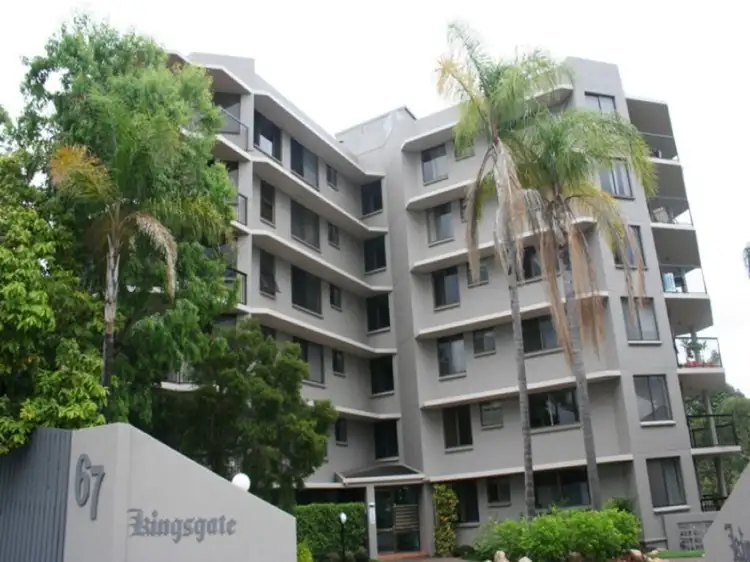 67 Gladstone Road