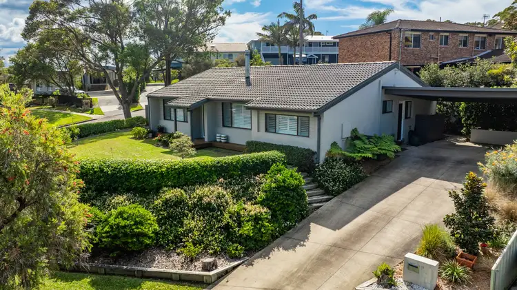 Sixth view of Homely house listing, 11 Caloola Close, Bateau Bay NSW 2261