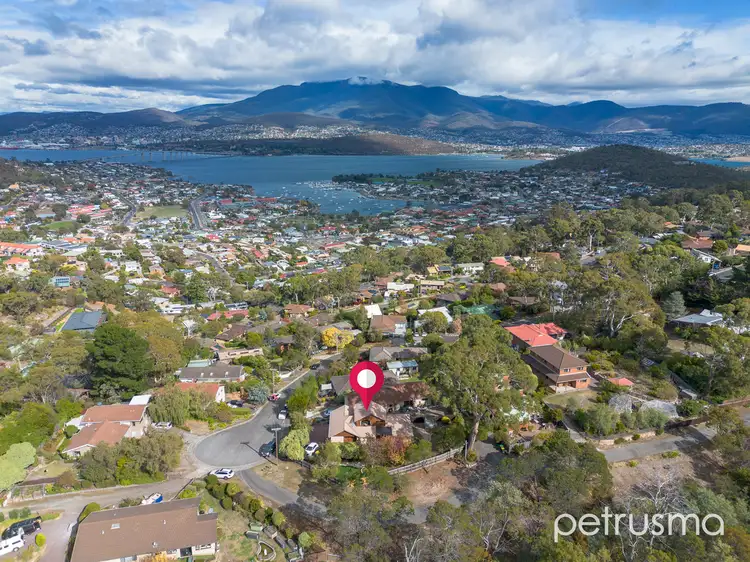 2A Robin Court, Lindisfarne TAS 7015