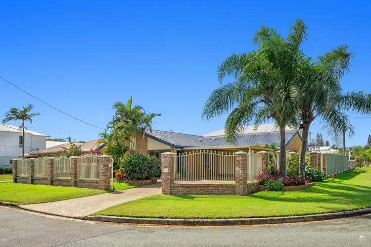17 Bullando Street, Warana QLD 4575