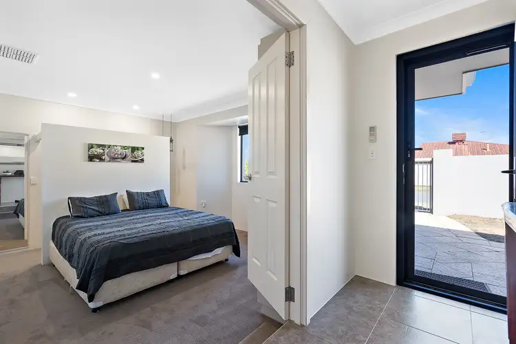 Seventh view of Homely house listing, 2 Nowranie Place, Hillman WA 6168