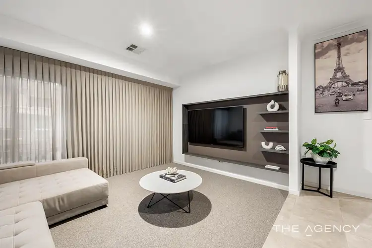 Sixth view of Homely house listing, 5 Yindi Way, Lake Coogee WA 6166