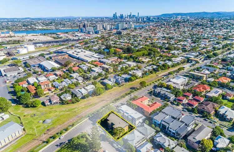 Main view of Homely unit listing, 3/94 Lamington Avenue, Ascot QLD 4007