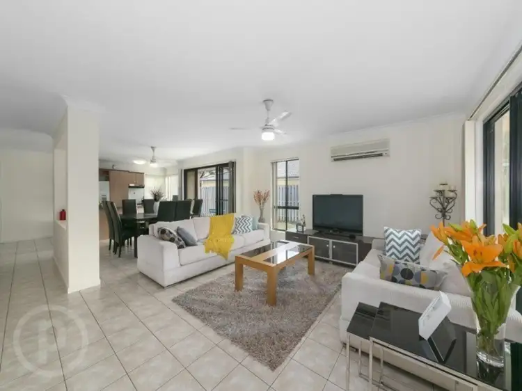 17 Homebush Crescent