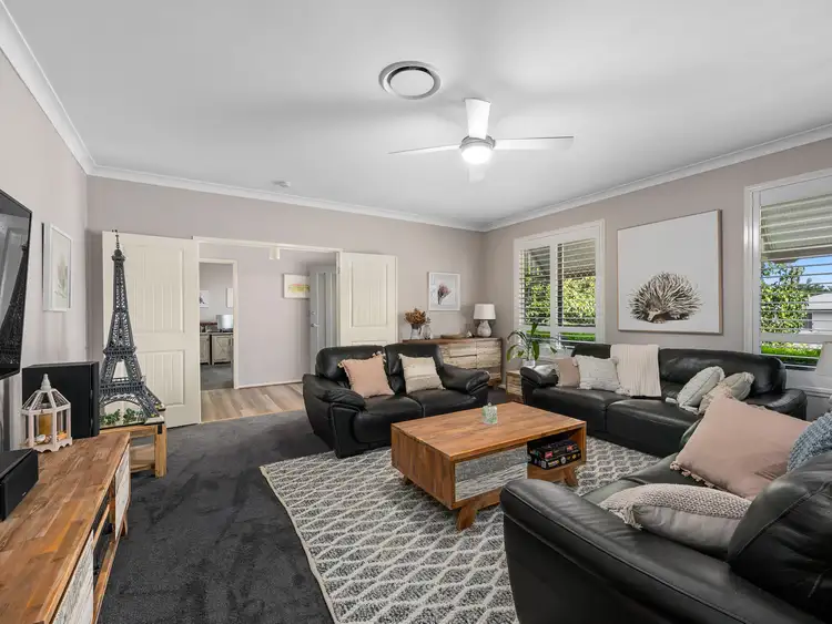 Second view of Homely house listing, 2 Lilly Court, Yamanto QLD 4305
