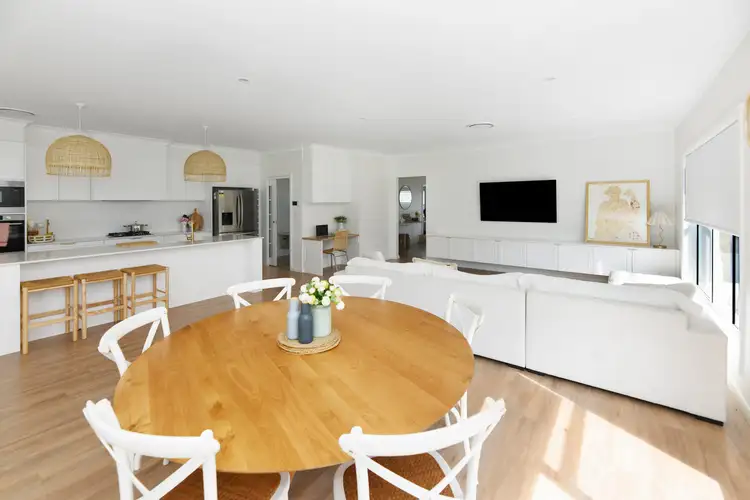 Fifth view of Homely house listing, 17 Parish Avenue, Gunnedah NSW 2380