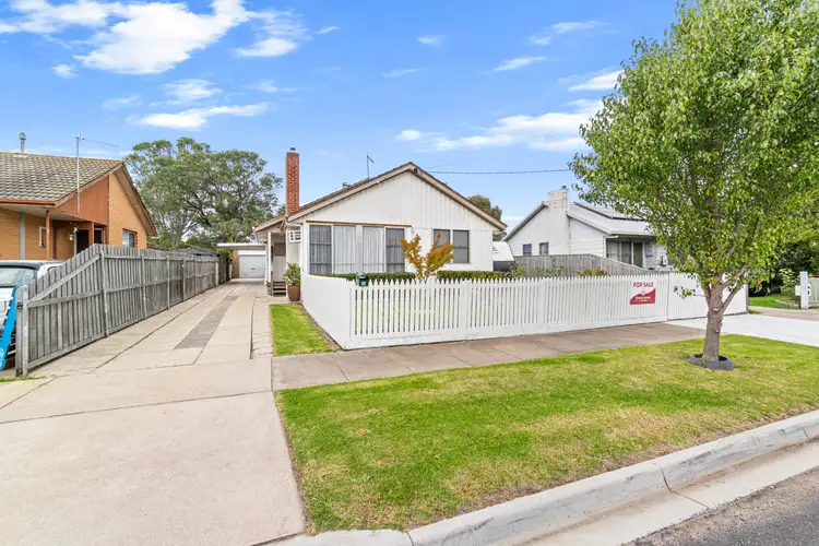36 Overend Crescent, Sale VIC 3850