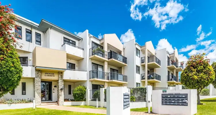 33/17 Southdown Place, Thornlie WA 6108