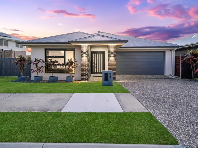 37 Blackberry Way, Ripley QLD 4306